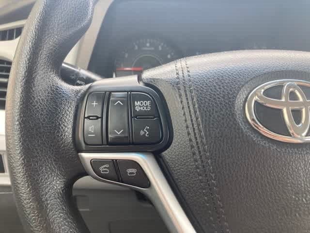 2016 Toyota Sienna L